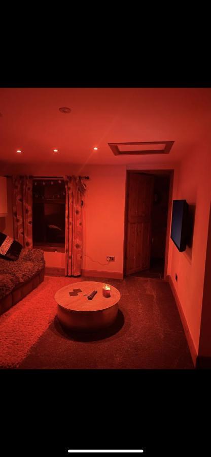 Bankhead Accommodation With Hot Tub In Aberdeenshire Gamrie エクステリア 写真